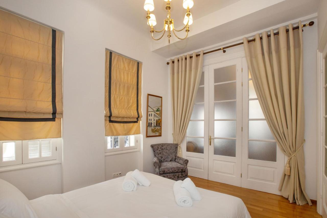 Neoclassical Apartment Close To Syntagma-Plaka By Ghh 雅典 外观 照片